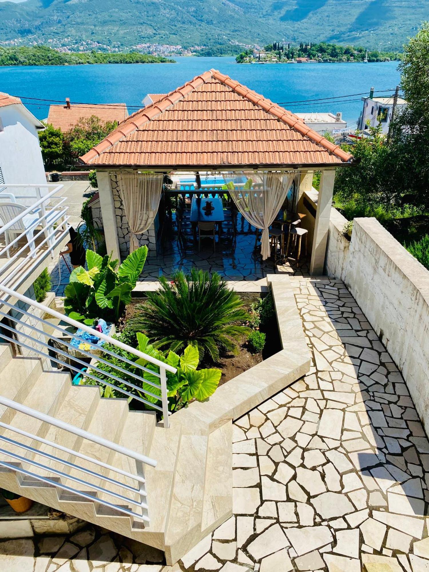 Ino Apartments Tivat Exterior foto